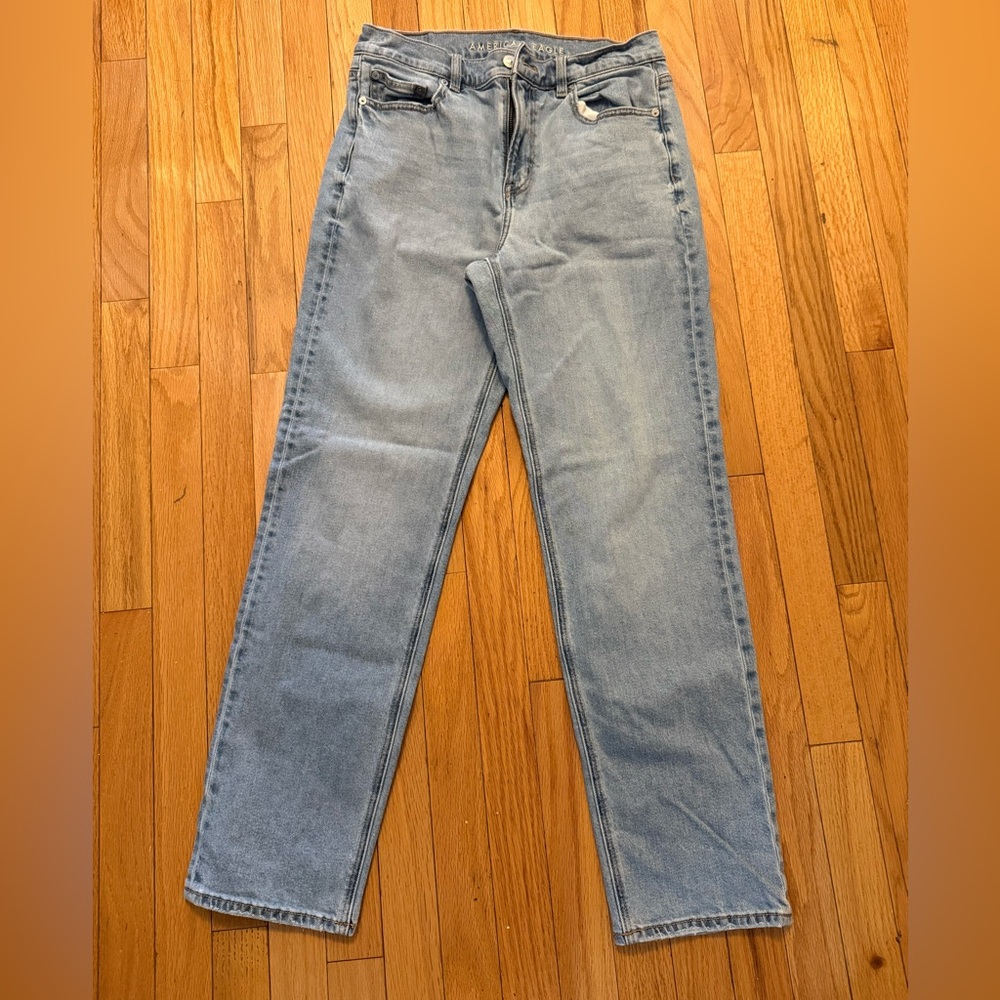 American Eagle Light Wash Super Highrise Straight Leg Jeans